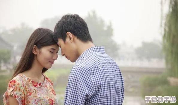 女子拉上闺蜜夫妻试探相亲对象,意在通过朋友的观察与互动来判断对方是否适合自己 女子拉上闺蜜夫妻试探相亲对象,意在通过朋友的观察与互动来判断对方是否适合自己