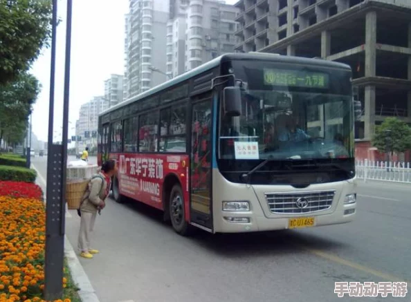 小喜宝公交车的背后：揭秘城市公共交通的温情与便利、环保理念的推广与实践