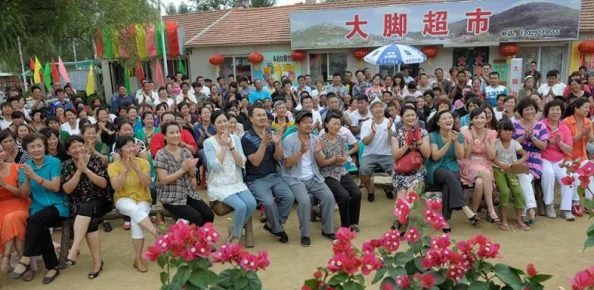 申鹤翻白眼流口水，网友热议其背后隐藏的情感故事与神秘关系，引发众多粉丝关注和讨论！