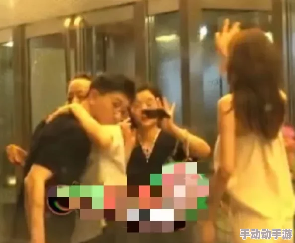 91在：传闻某知名明星与神秘富豪秘密约会，背后真相引发网友热议！