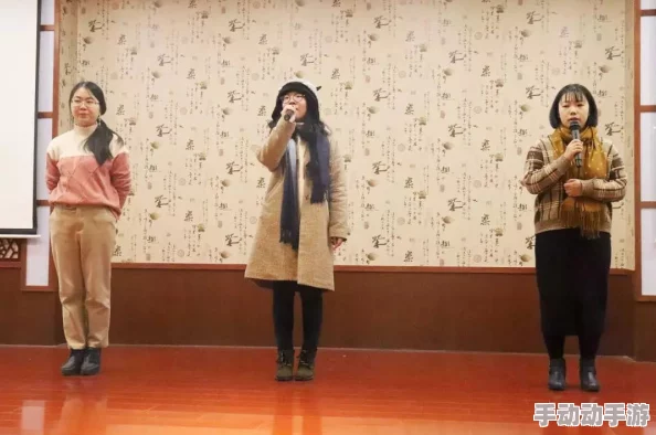 铿锵锵锵锵免费看在线观看，网友爆料：节目嘉宾私下关系曝光！